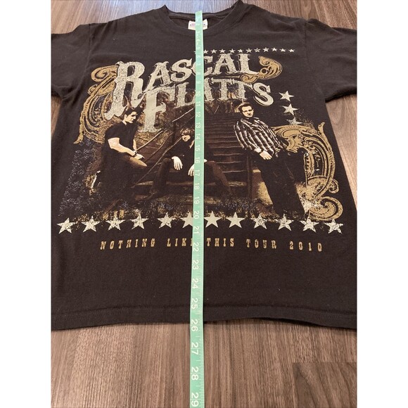 Authentic 2010 RASCAL FLATTS  T-shirt Concert “Nothing  Like This Tour” MEDIUM - Picture 5 of 5